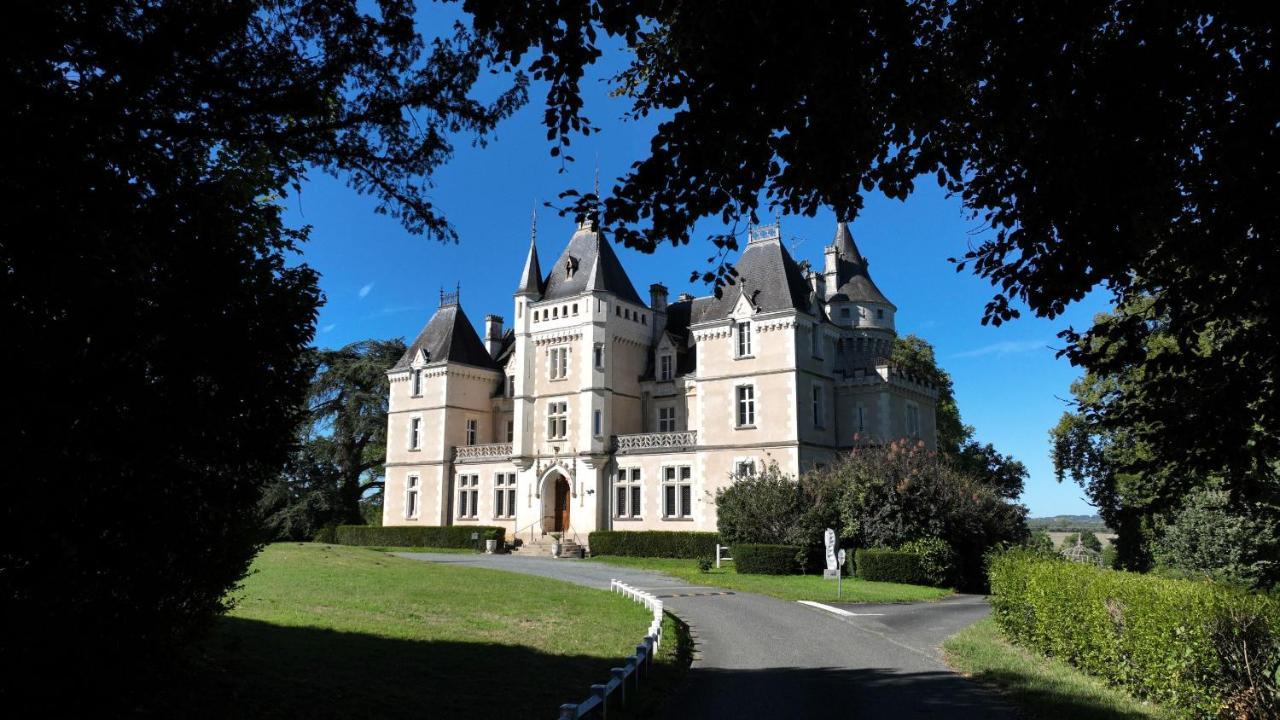 Chateau De La Rose Cluis Bagian luar foto